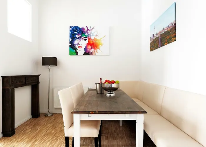 Sc 02 By Rockchair Apartments L Superhost Status L 4 Bedrooms Boxspringbeds 2 Bathrooms Balcony Elevator - Cozy Family & Business Flair Welcomes You!